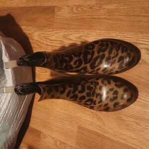 Cheetah rain boots